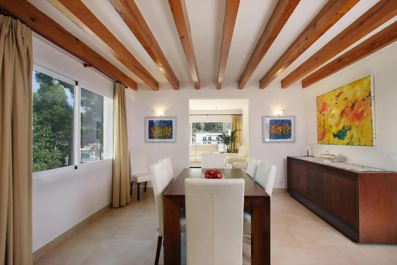 Villa Medina Cala de Sant Vicenc 0*,