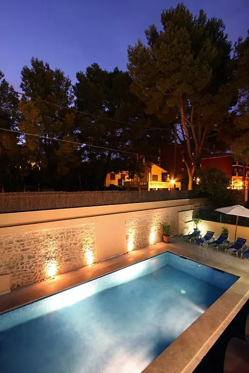 Villa Medina Cala de Sant Vicenc İspanya